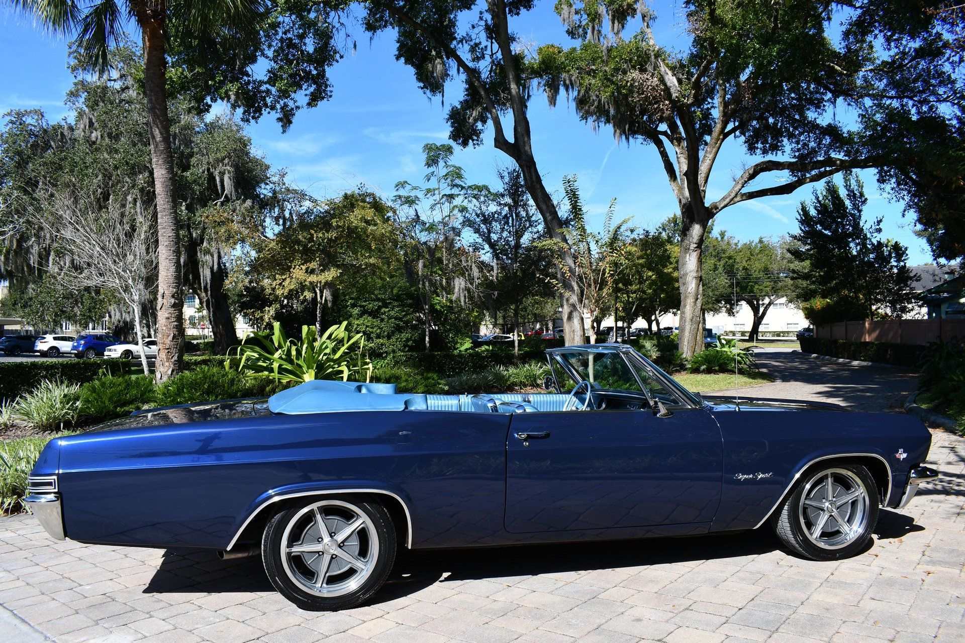 Car Image 6